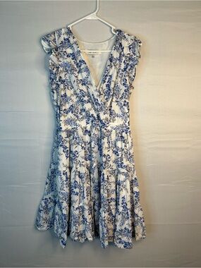 Taylor Women’s Size Large Cap Sleeve Blue Floral Dress Cottagecore Feminine 123